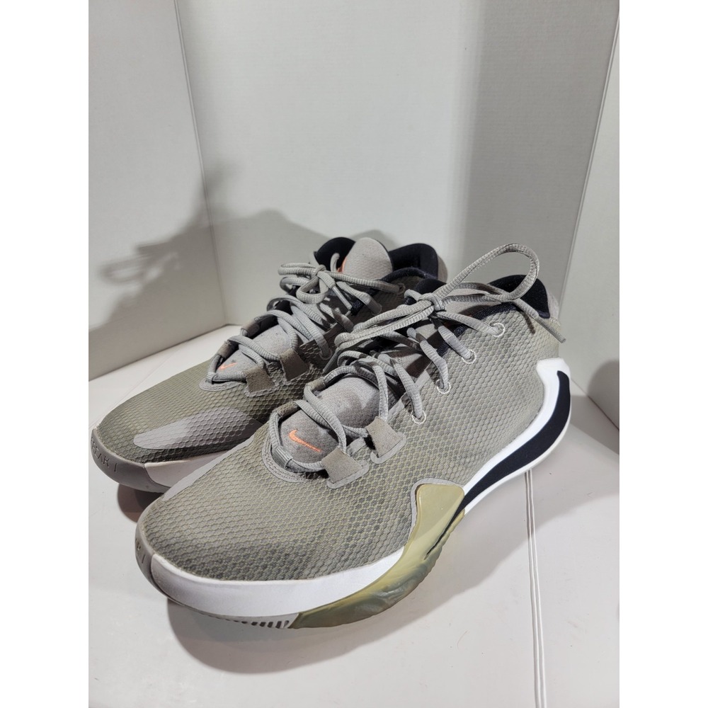 Nike Zoom Freak 1 Mens Size 10US Grey Basketball Shoes Sneakers BQ5422-002